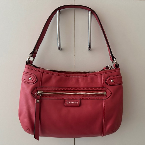COACH Small hobo style pink purse NWT - Picture 1 of 5